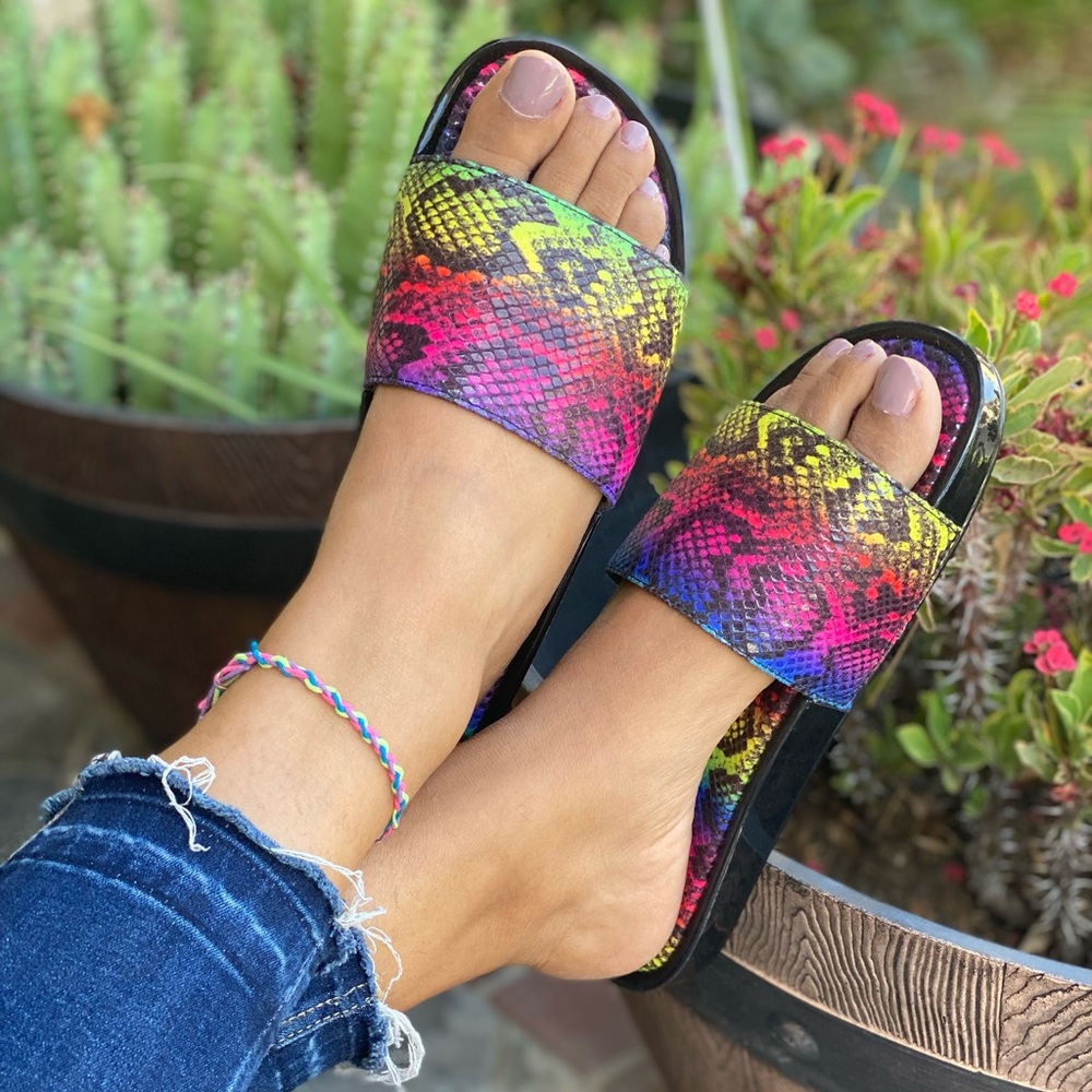LADIES MULTI COLOR SNAKE SKIN FLAT SLIDES